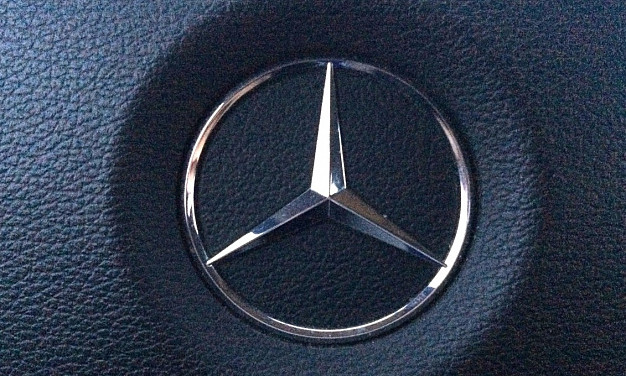 В Ивановской области автомобиль «Mercedes» помирил бывших супругов